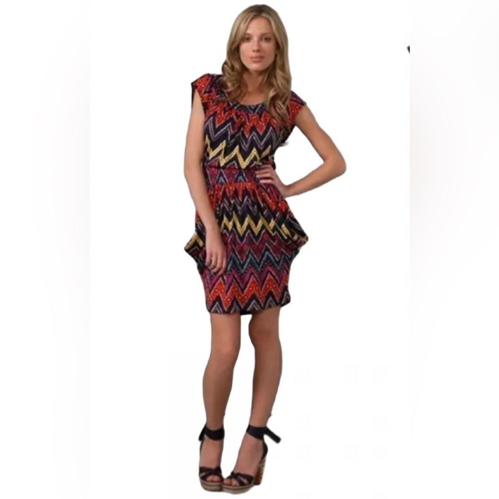 Marc by Marc Jacobs Red Sleeveless Balloon Mini Dress Size XS tribal multicolor